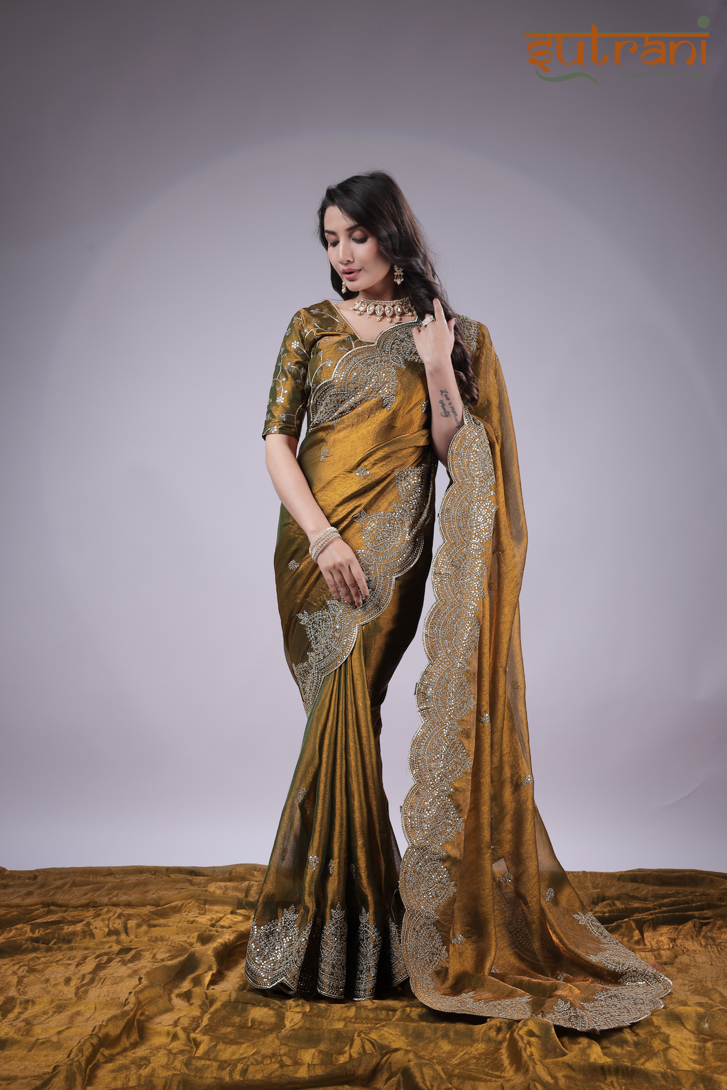 Sutrani Gold Mehfil – Reception Ready Luxury Saree